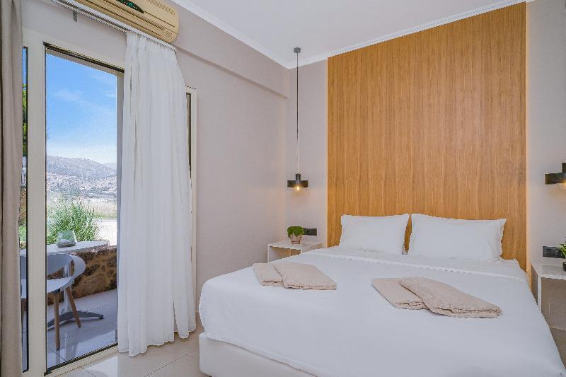 Superior, Studio, Side Sea View