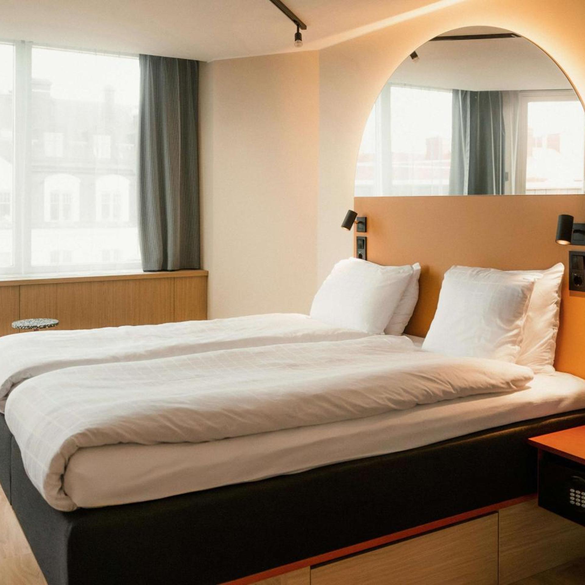 Four Assigned on Arrival, Queen Bed
