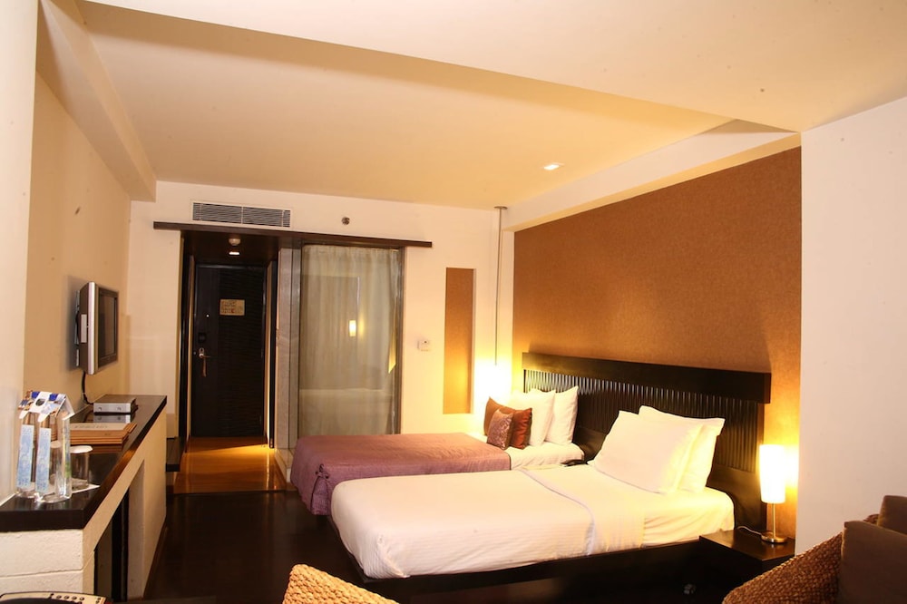 MOSAIC HOTELS - NOIDA 12/66