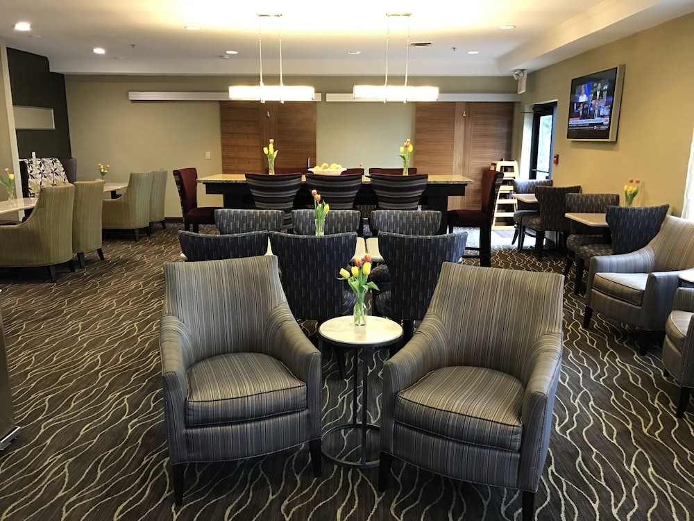 Holiday Inn Express Hotel And Suites St Paul Woodbury 49/79