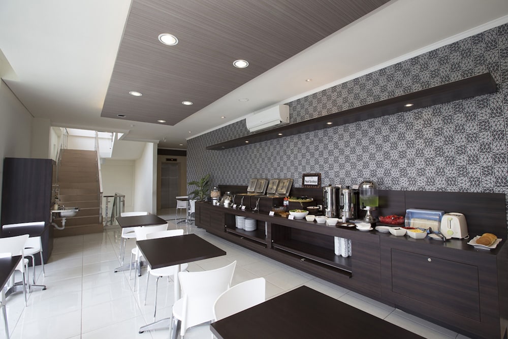 Hotel 88 Embong Kenongo 9/71