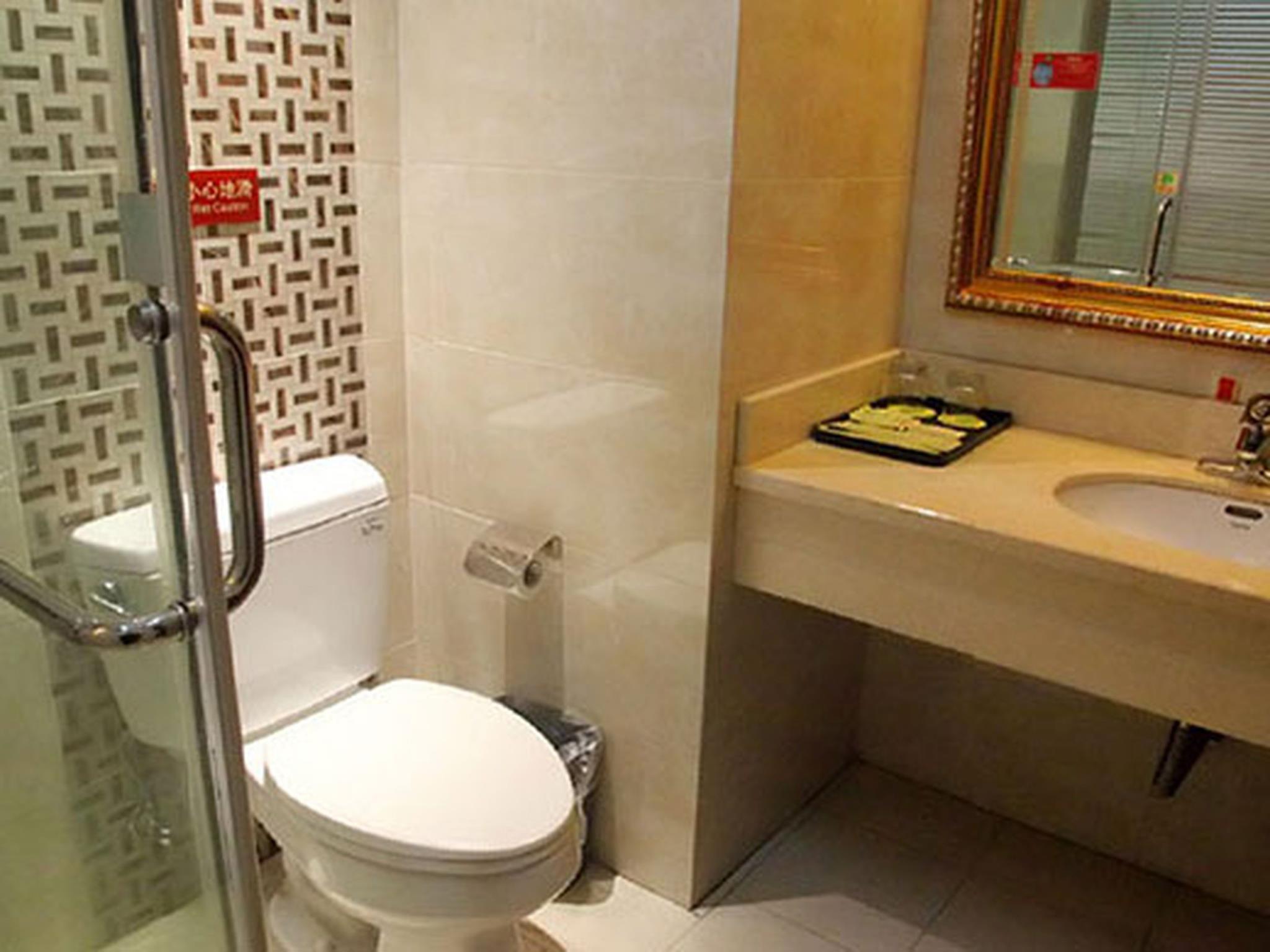 Vienna Hotel (Jiangyin Qishan Road) 28/28