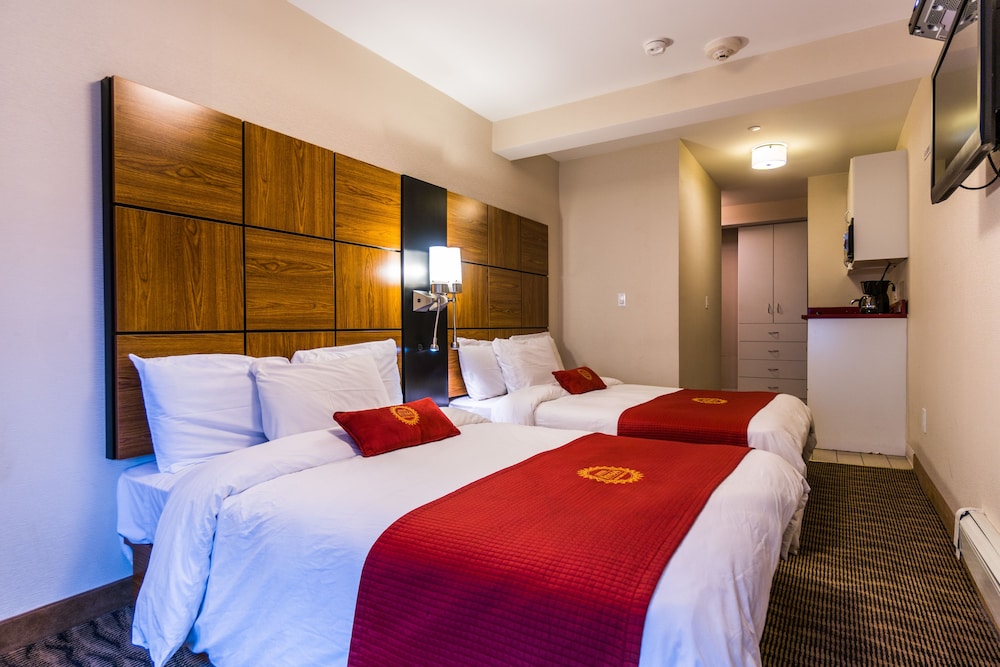 Hotel Five44 6/22