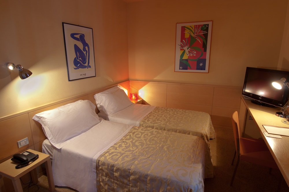Albergo Celide 9/79