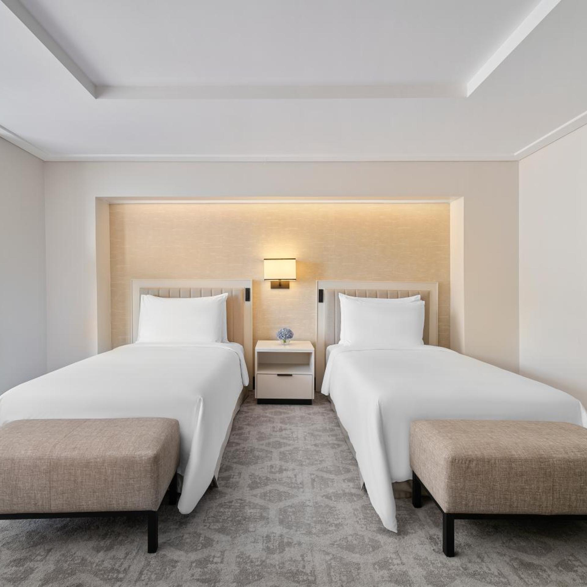 Club, Deluxe, Twin Beds, Partial Kaaba View, Lounge Access