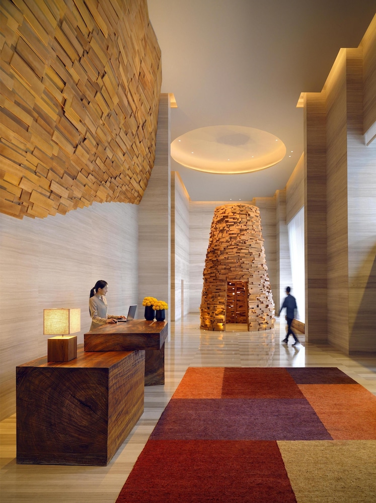 PARK HYATT GUANGZHOU 12/71