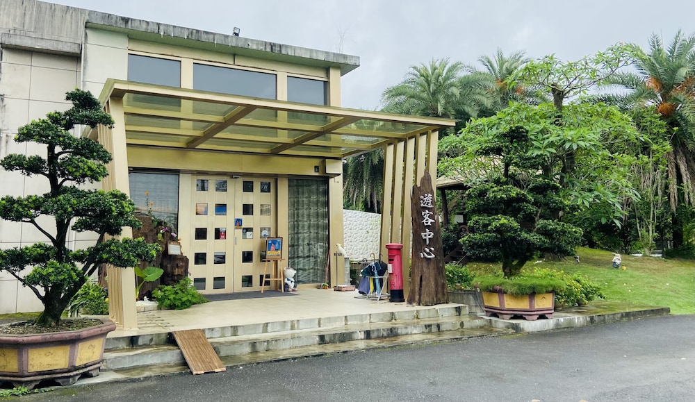 River Forest Resort Hotel 58/76