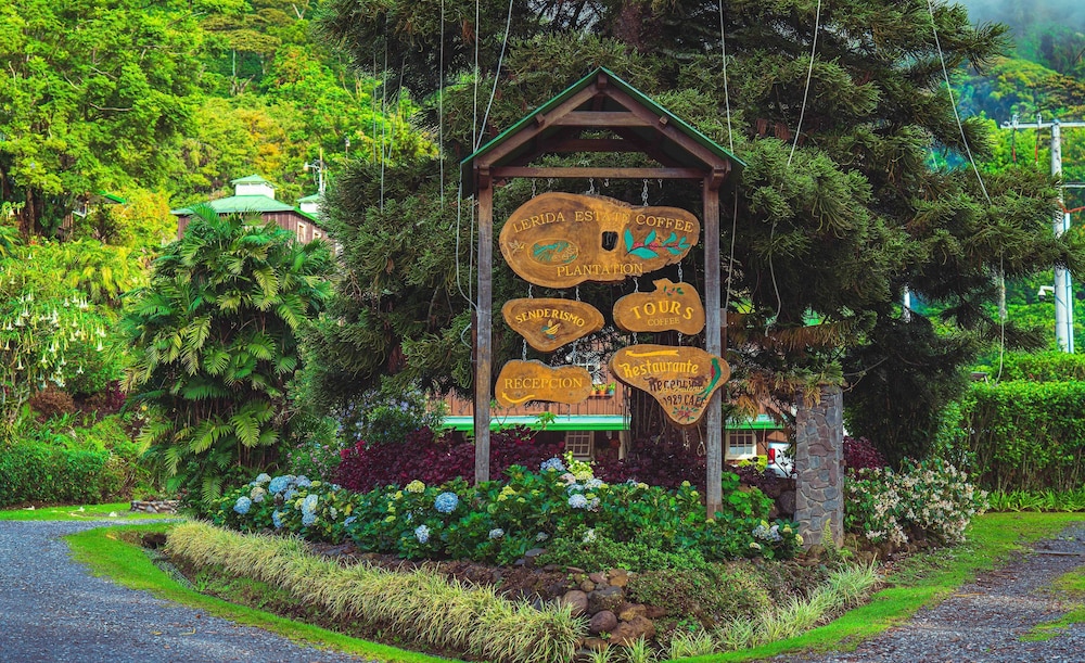 Finca Lerida Hotel 68/74