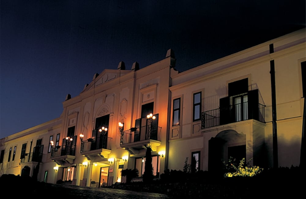 Delfino Beach Hotel