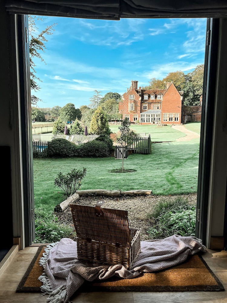 Burley Manor 21/45