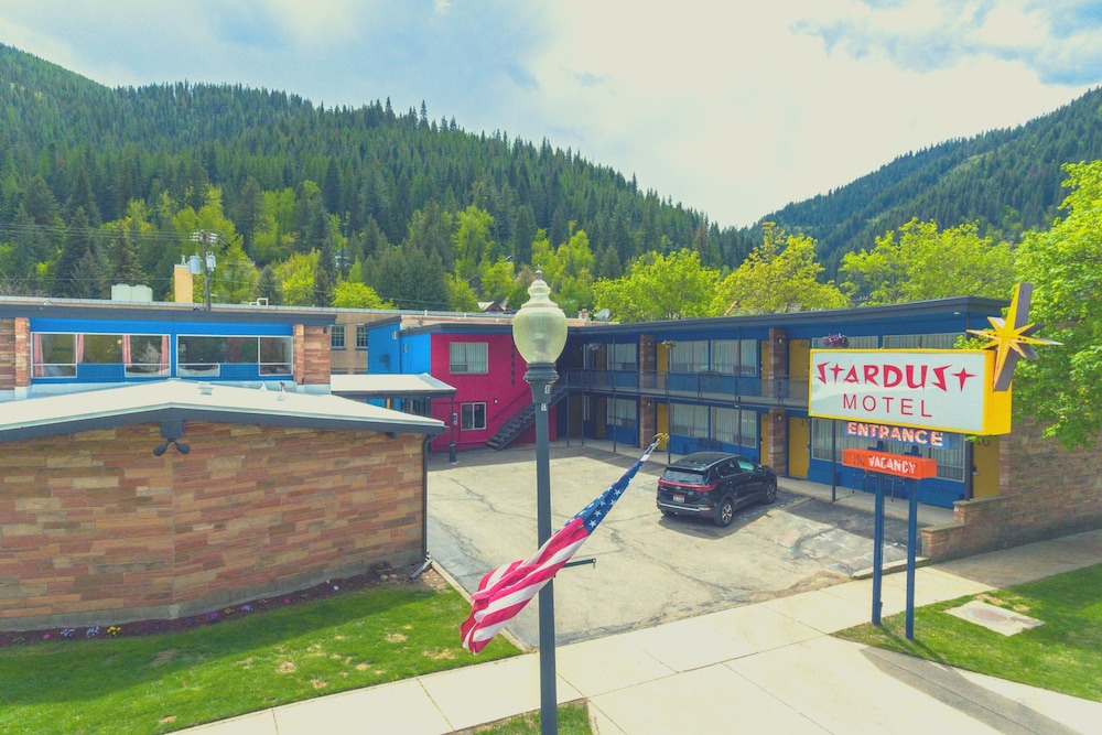 Stardust Motel Wallace 55/65