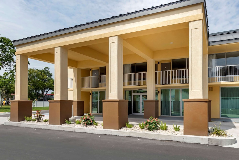 圣彼德斯堡 Tropicana 骑士酒店(Quality Inn Saint Petersburg North - Tampa Bay) 图片2