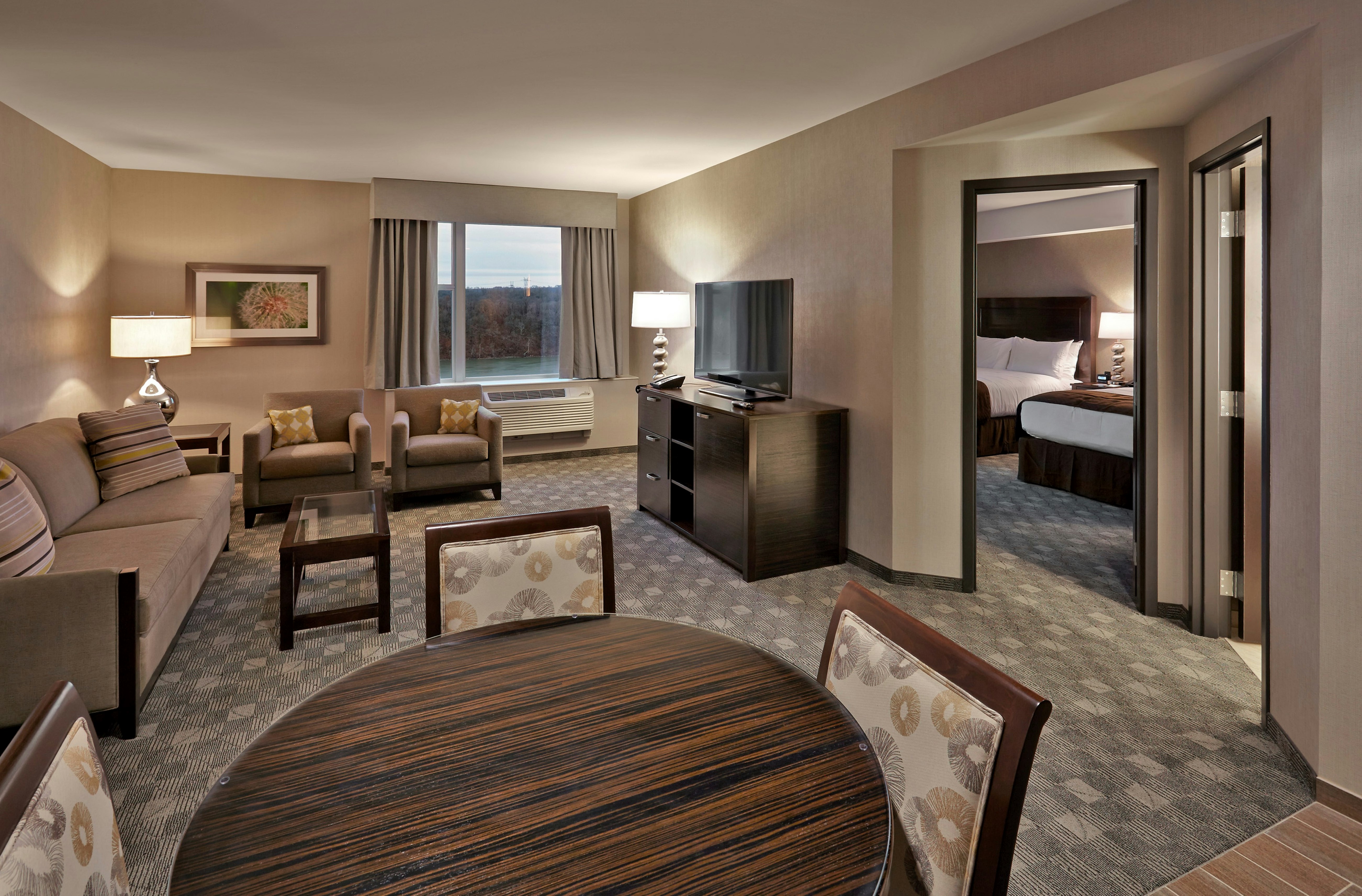 Doubletree By Hilton Lawrenceburg 23/33