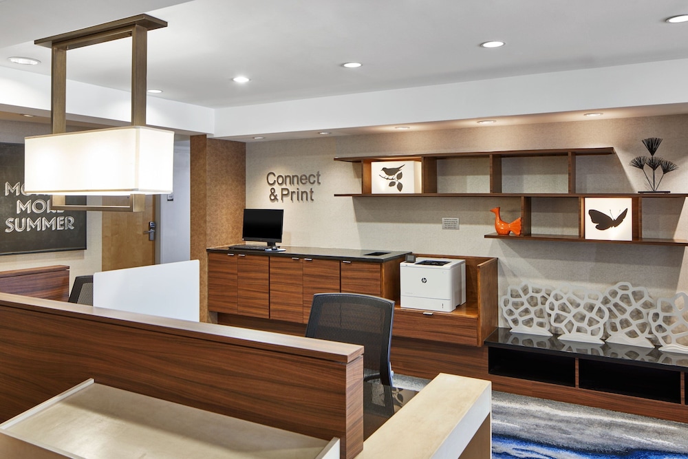 Fairfield Inn and Suites Gainesville 7/34
