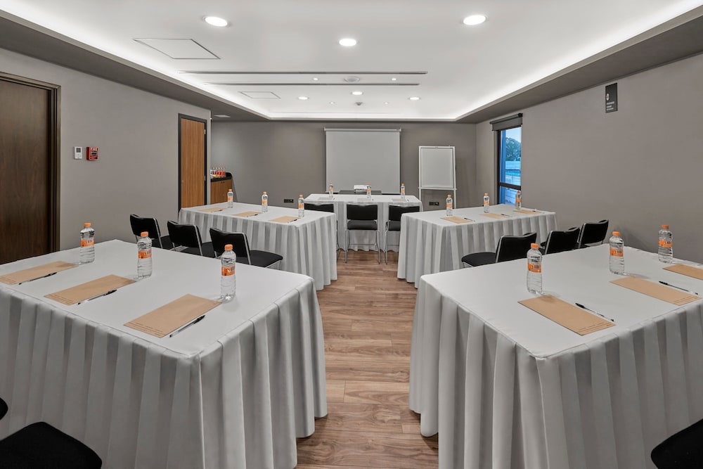 City Express by Marriott Monterrey Lindavista 37/51