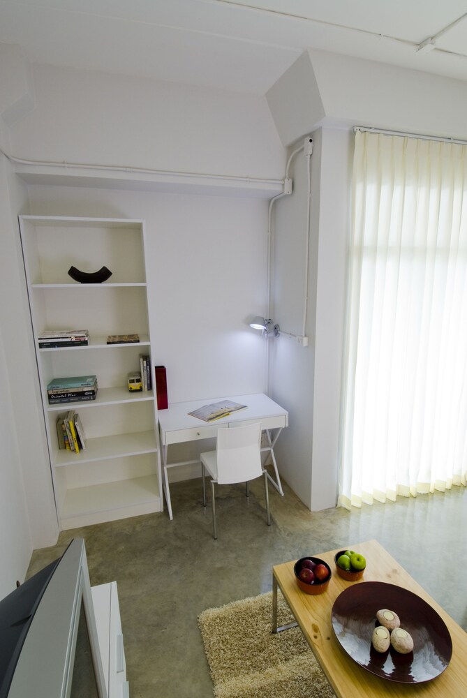 T Series Place Serviced Apartment 13/34