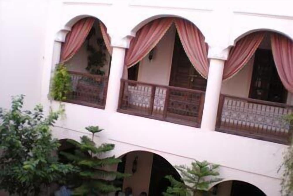 RIAD CANNELLE 2/56