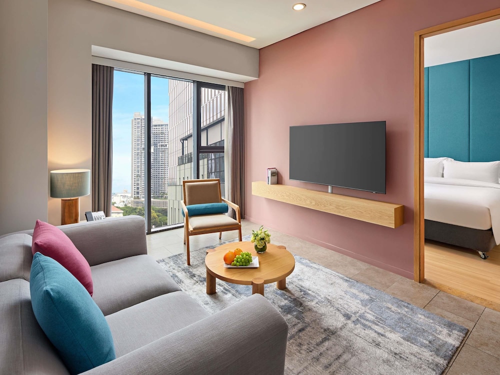 Novotel Living Saigon South 39/62