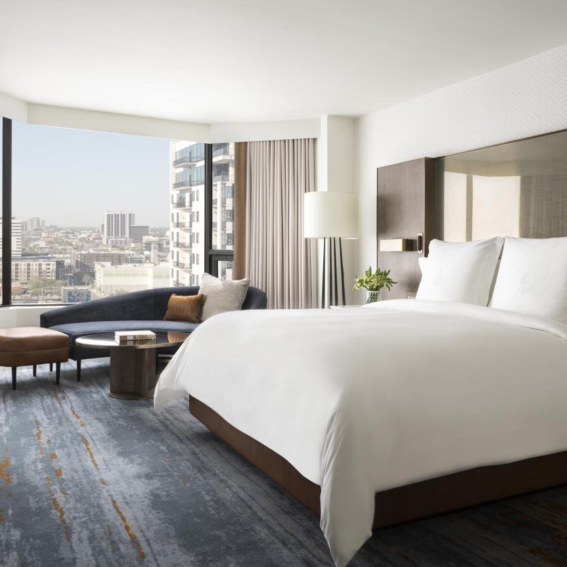 1 Bedroom, State, Suite, King Bed, Accessible