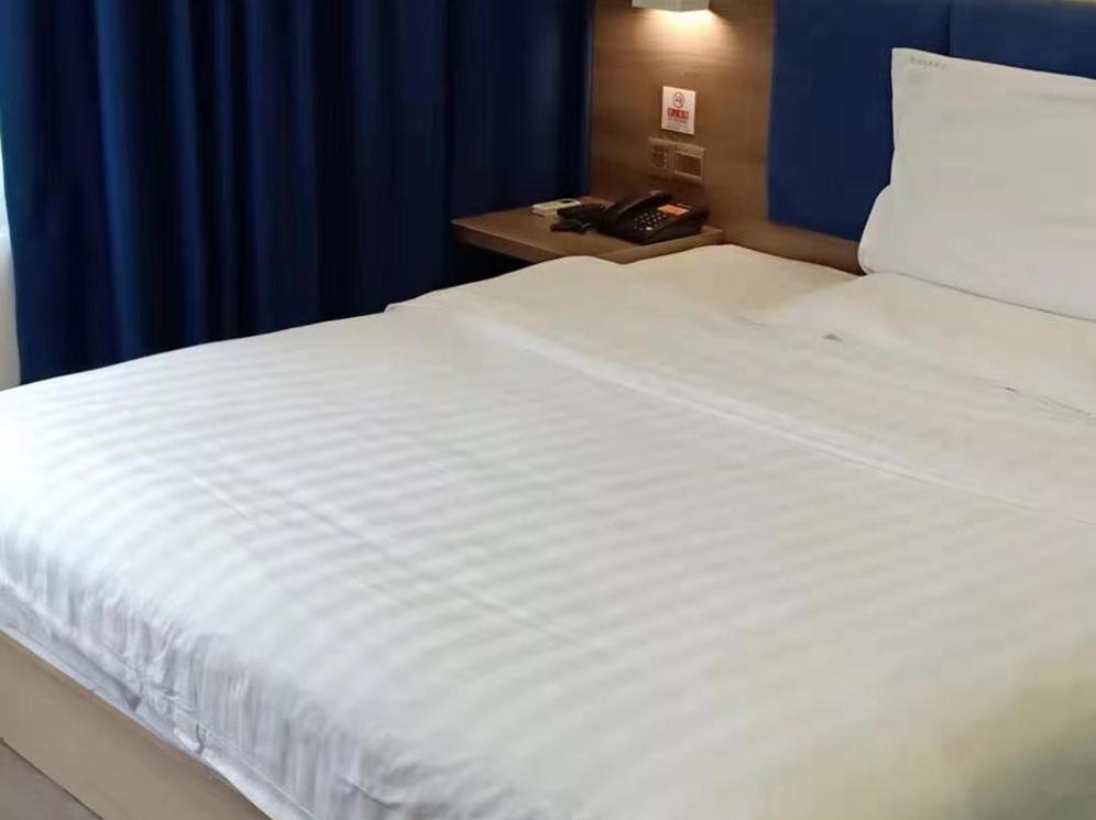 7 Days Inn (Beijing Shangdi Sports University & Qinghe City railway station) 37/55