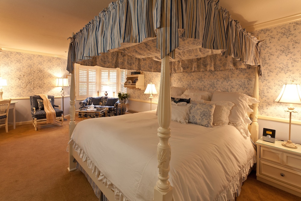 Apple Farm Inn 23/65