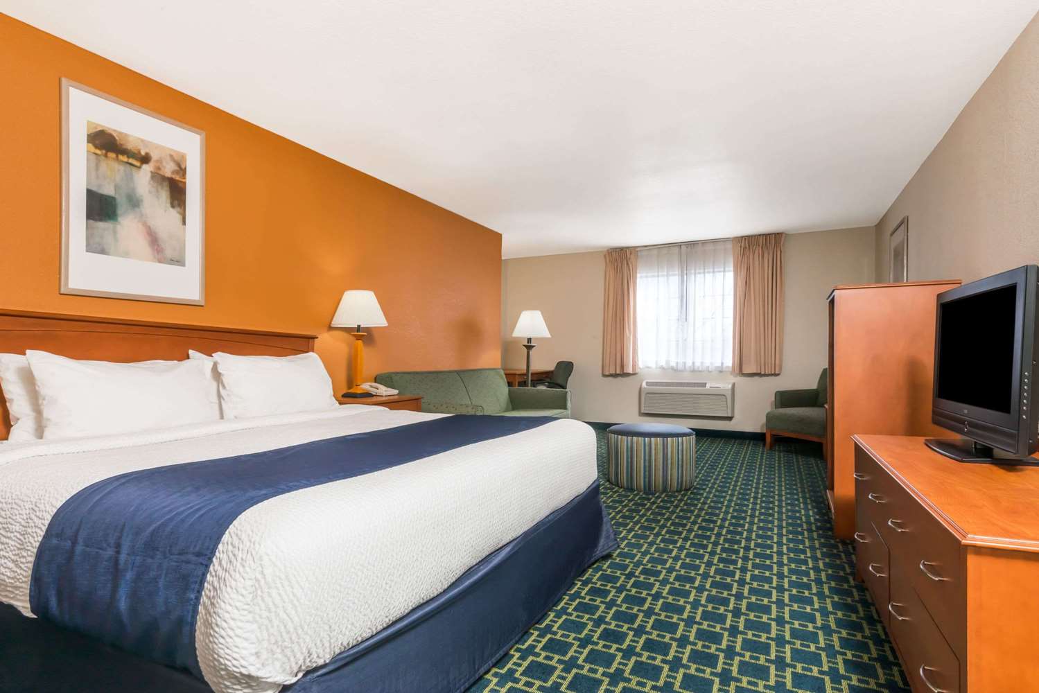 Baymont By Wyndham Santa Fe 8/33