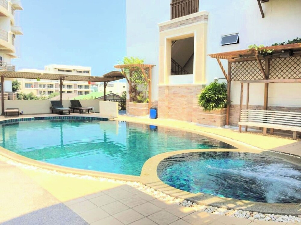 Tanawit Hotel & Spa Hua Hin 12/56