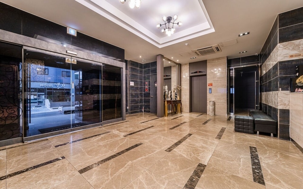 Echae Hotel 5/88