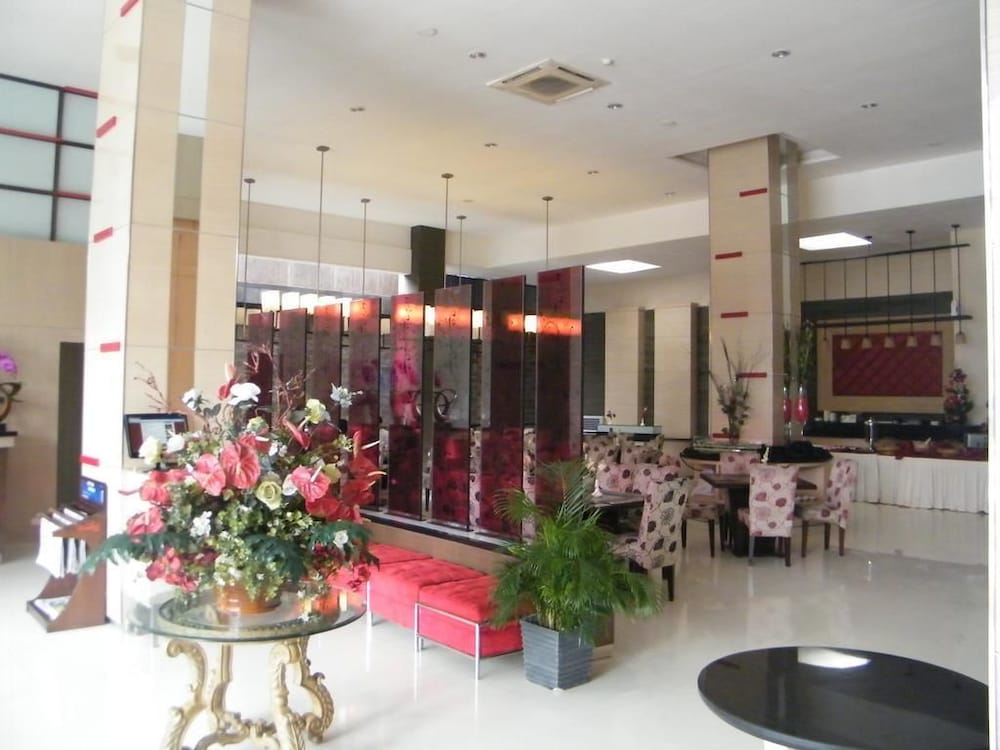 Scarlet Hotel Dago 16/21