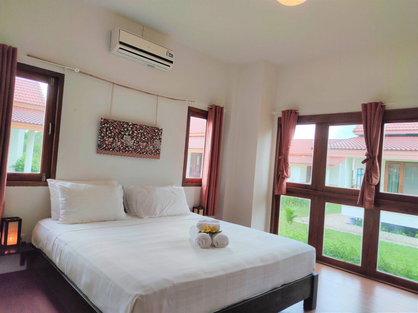 2 Bedrooms, Villa, Park View, Smoking