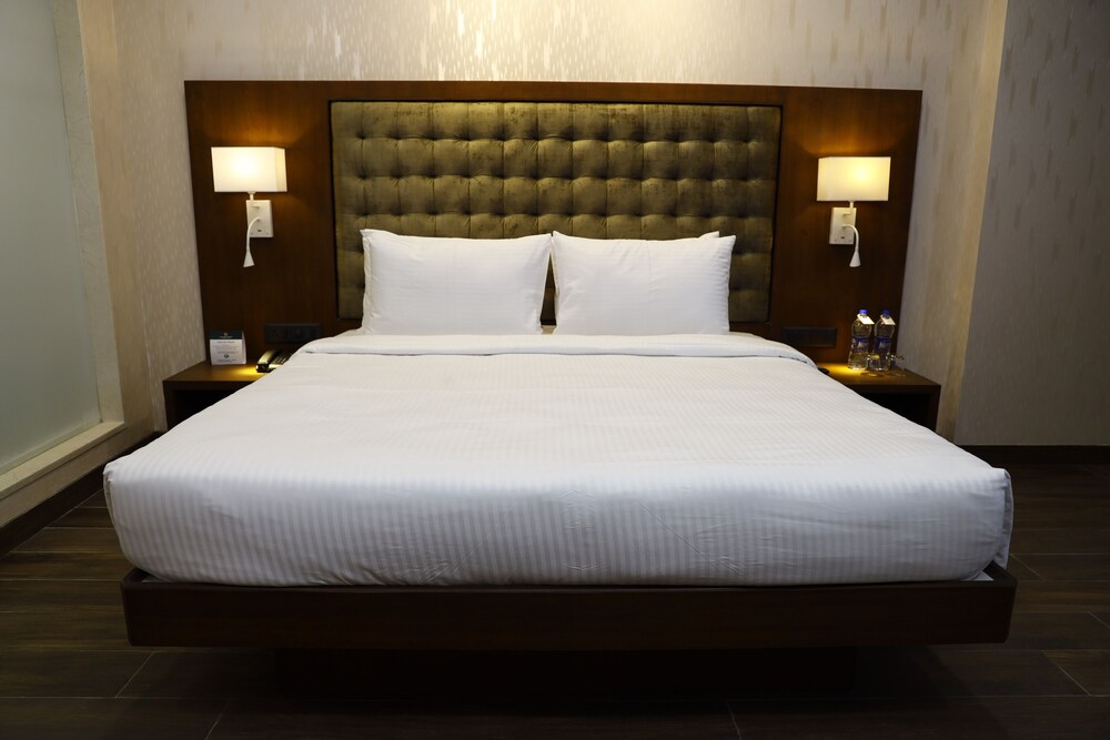 غرفة بريميوم بسرير كوين، Devka Beach Resort 2/3