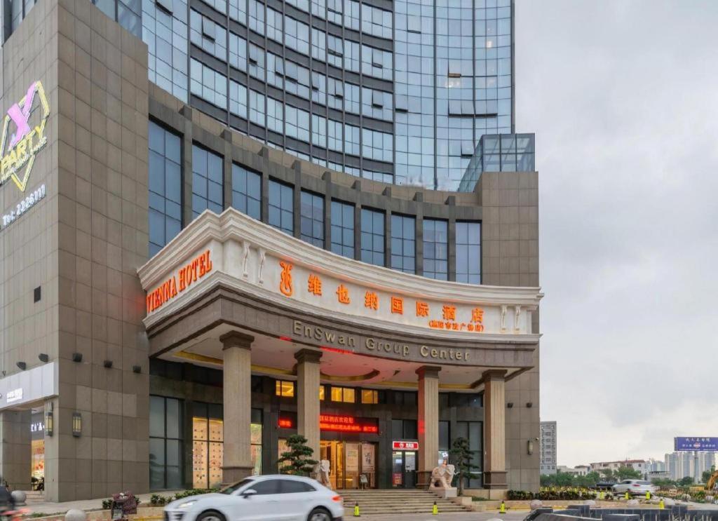 Vienna International Hotel (Huiyang Municipal Square) 9/43