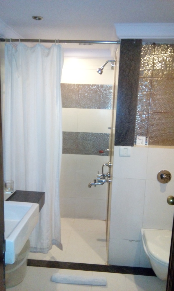 Lords Inn Vadodara 49/50