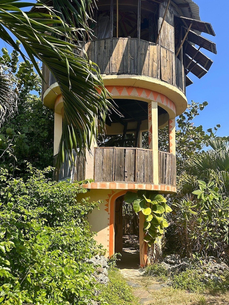 Great Huts 2/50