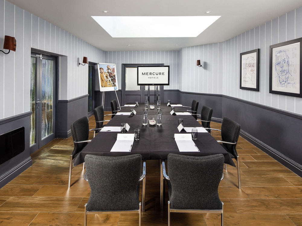 Mercure Oxford Hawkwell House Hotel 50/63