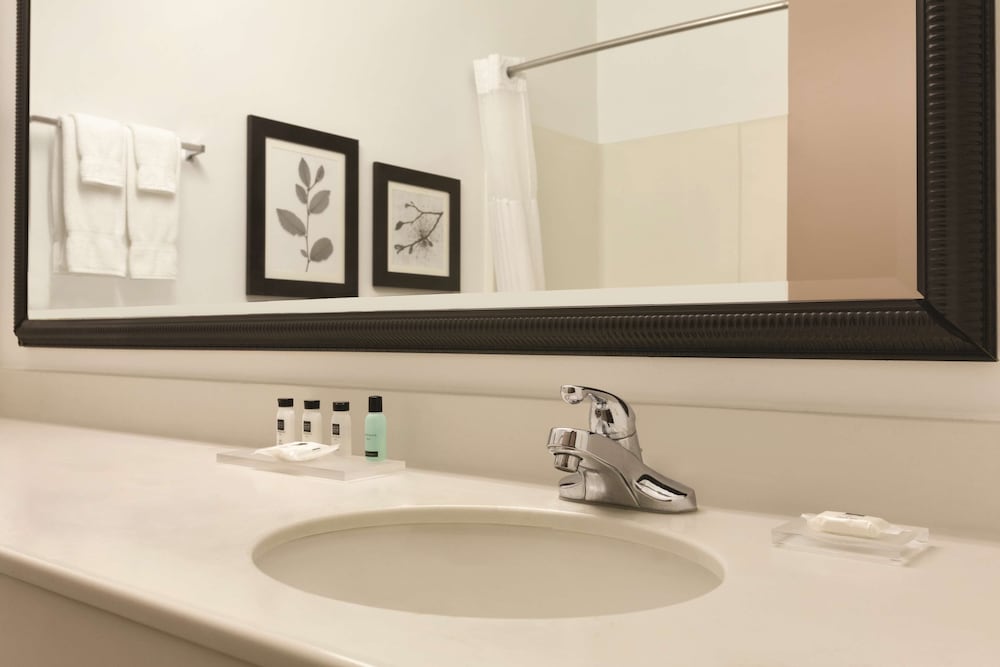 Country Inn Suites By Radisson Indianapolis Airport South In 24/24