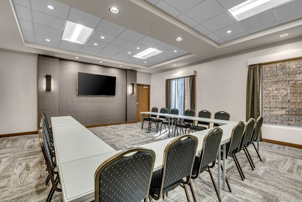 Hyatt Place Colorado Springs Downtown 20/26