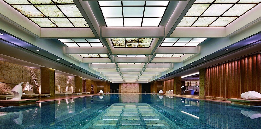 Mandarin Oriental Shanghai 30/78