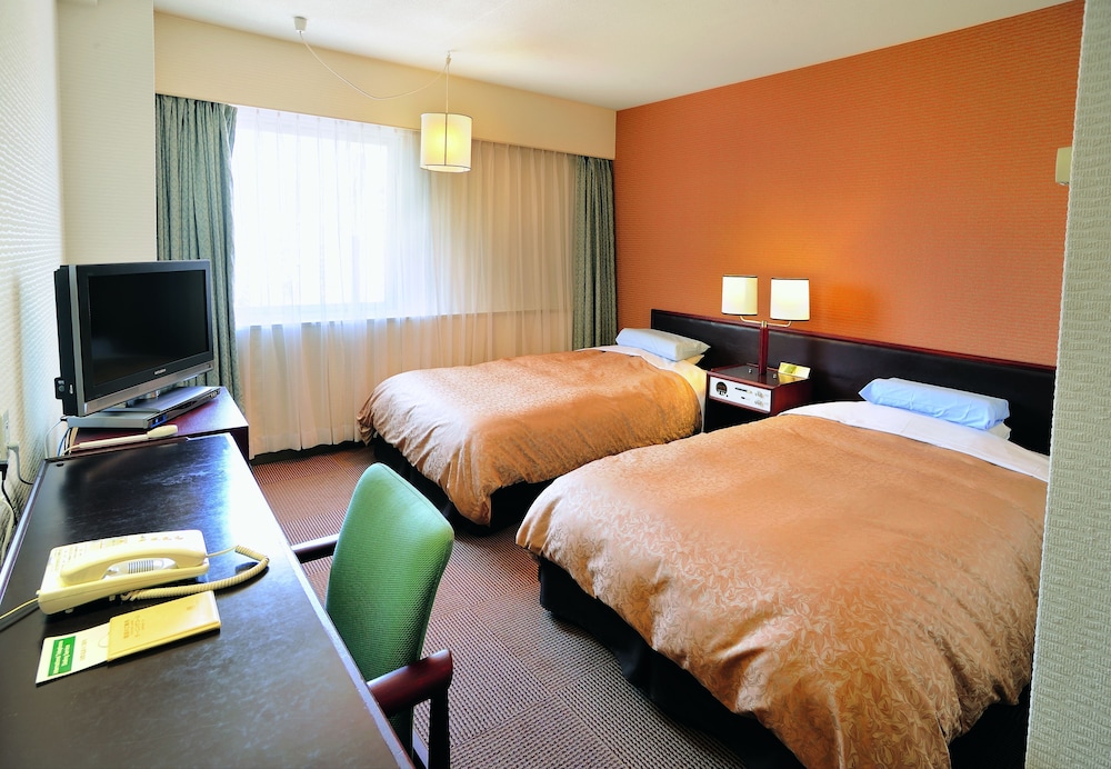 Bandai Silver Hotel 14/58