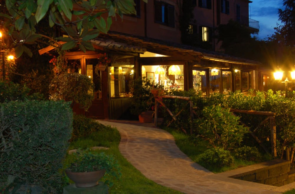 BALLETTI PARK HOTEL 35/40