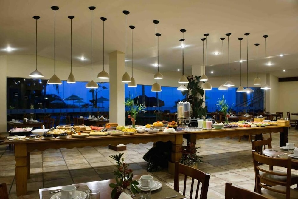 Hotel Pontal de Ubu 34/48