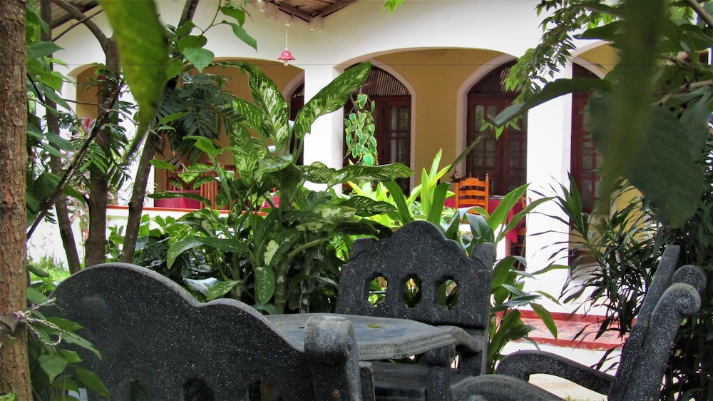 Pura Sanda Villa 32/36