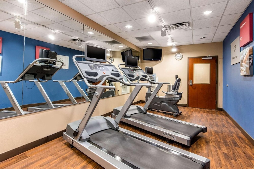 Comfort Suites Manchester 24/41
