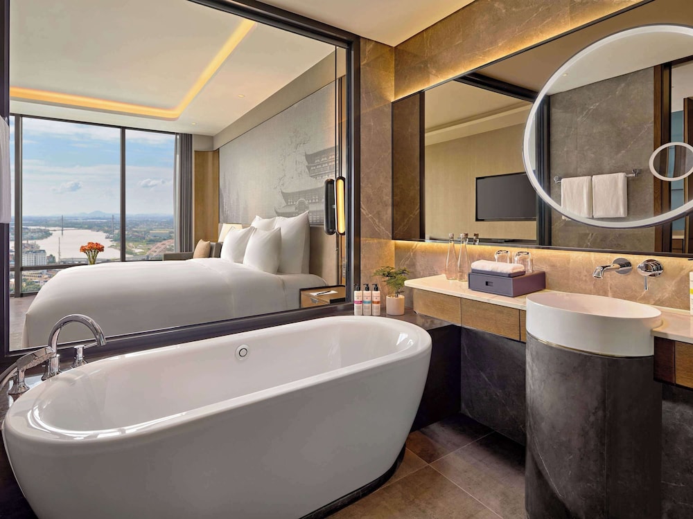 Pullman Hai Phong Grand Hotel 50/50