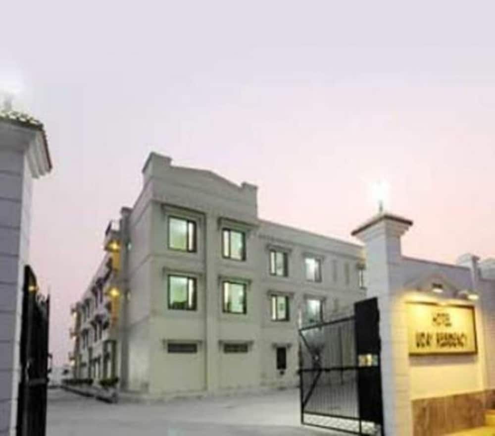 Hotel Uday Residency 1/39