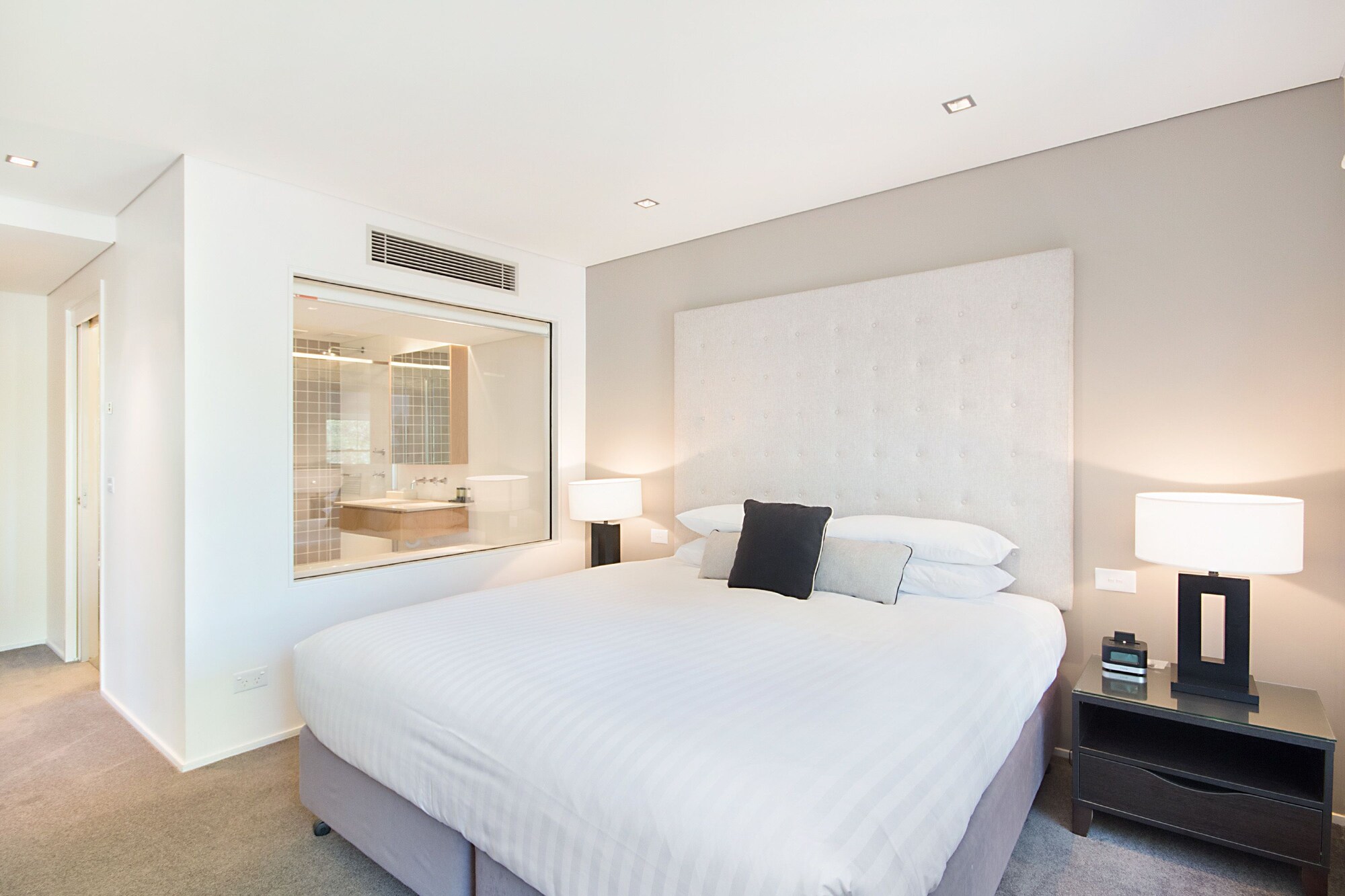 2 Bedrooms, Deluxe, Apartment, 2 King Beds, Sofa