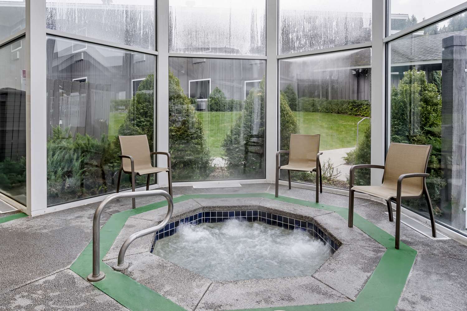 swimming pool spa