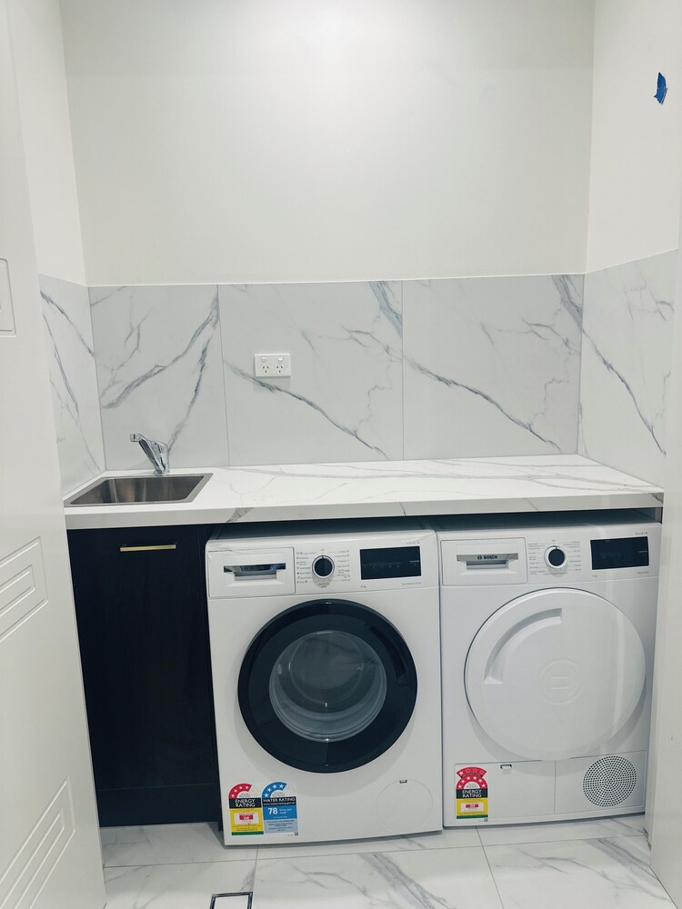 Exodus Dandenong Apartment Hotel 50/50