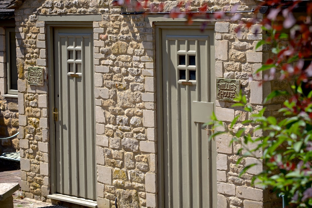 The Lamb Inn Great Rissington 2/47