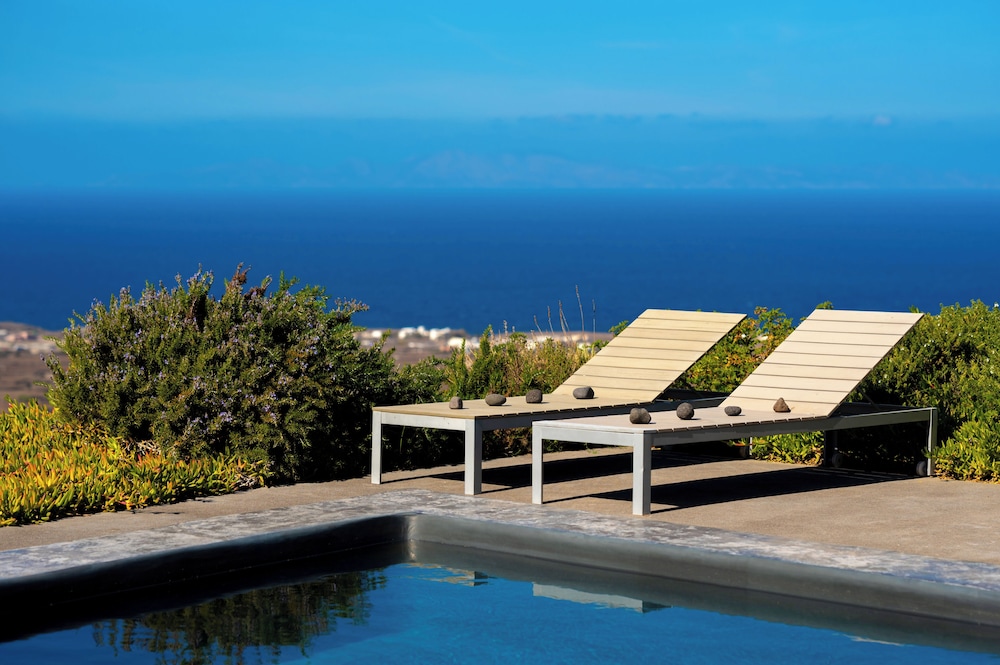 270 Oia's View 34/50